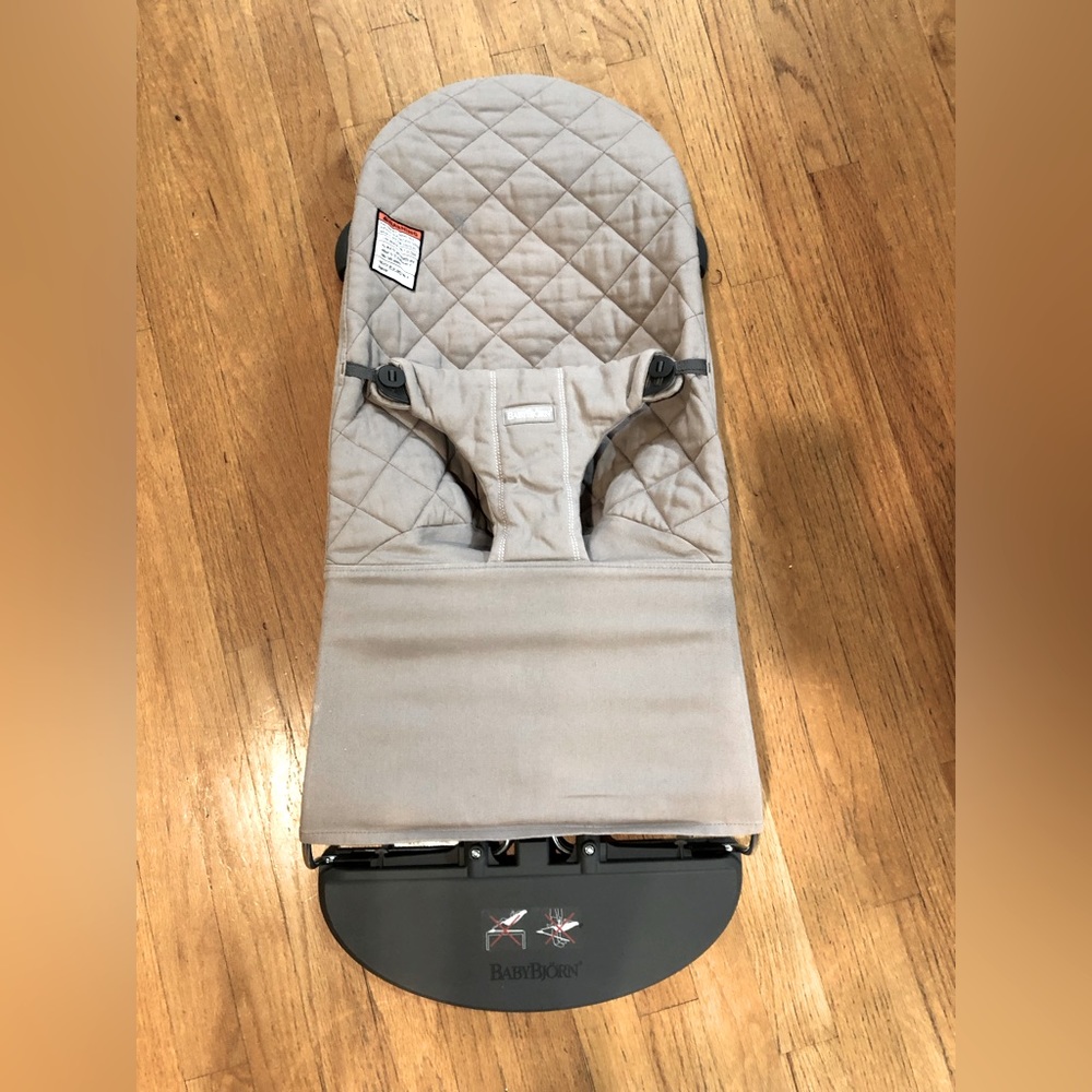 Like New Baby Bjorn Bouncer Bliss bouncer